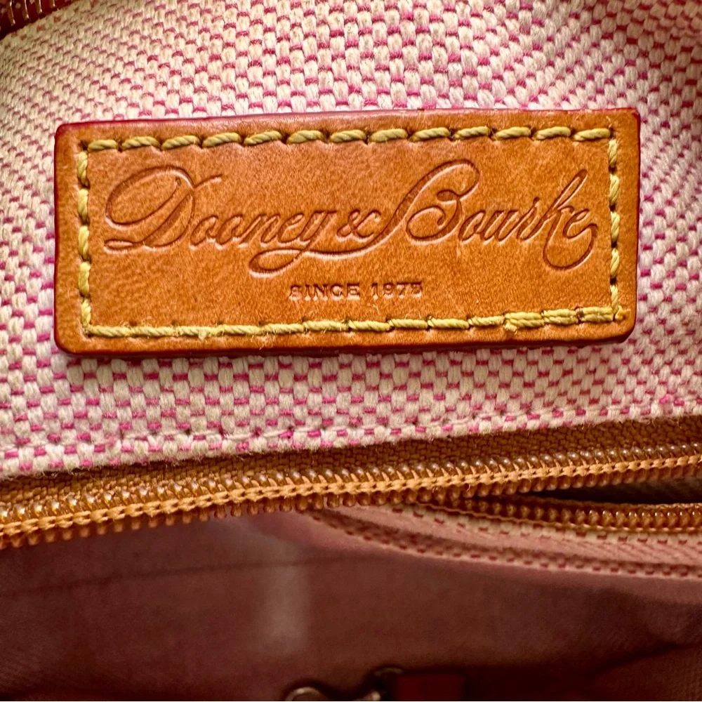Dooney & Bourke Medium Shoulder Bag Mulberry Red Leather - Picture 9 of 17